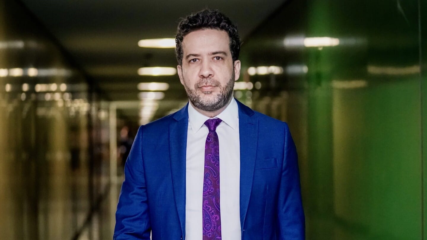 Janones questiona pedido de quebra de sigilos por suposta ‘rachadinha’